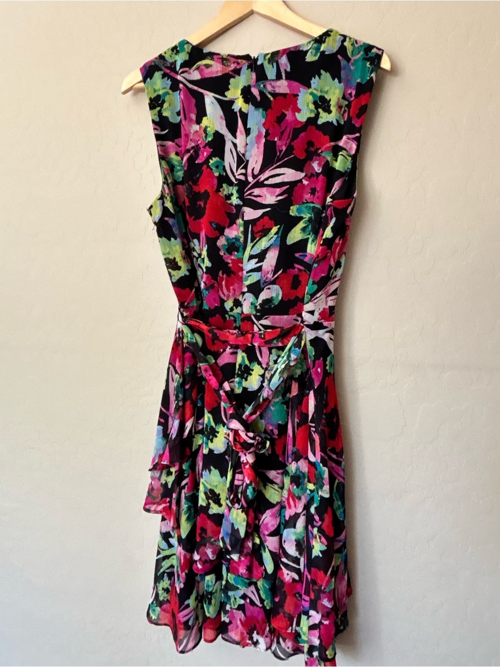 Tahari Arthur S. Levine Floral Faux-Wrap Tiered Chiffon - Picture 9 of 9
